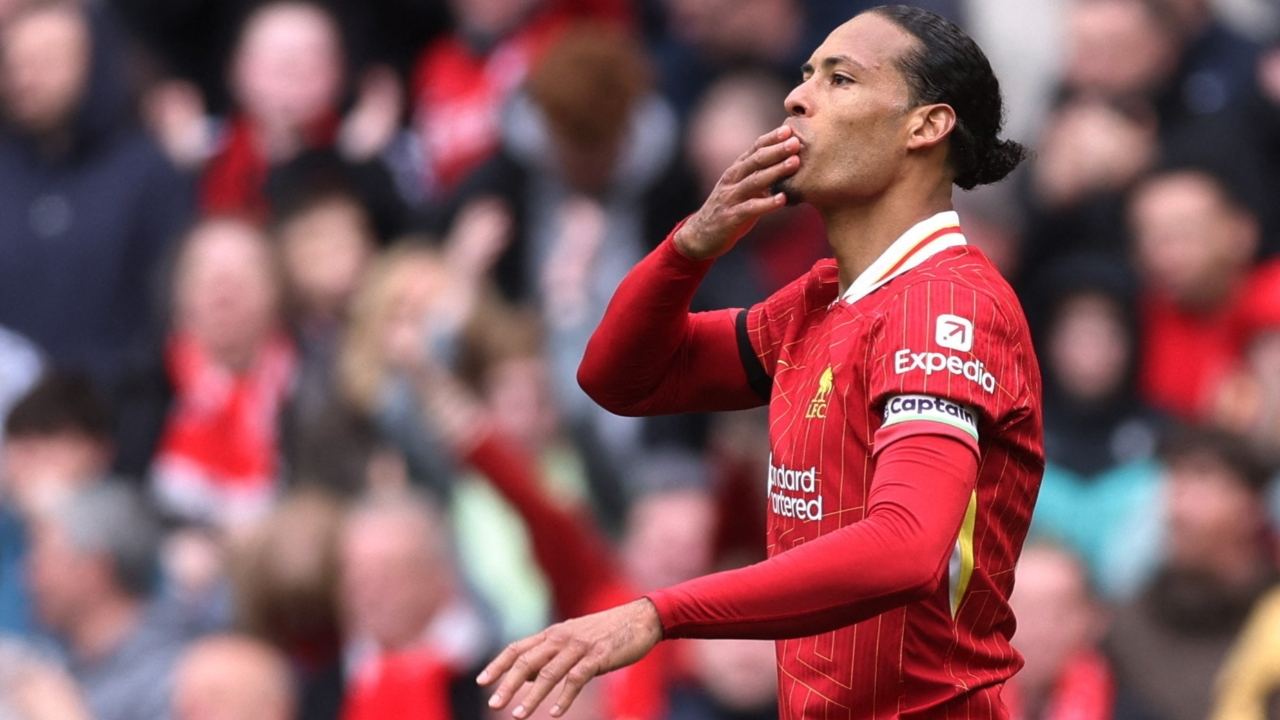 แฟนหงส์ระทึก "ฟาน ไดค์" ทิ้งปมล่าสุด หลังเป็นฮีโร่ลิเวอร์พูล พาทีมจ่อแชมป์พรีเมียร์ลีก