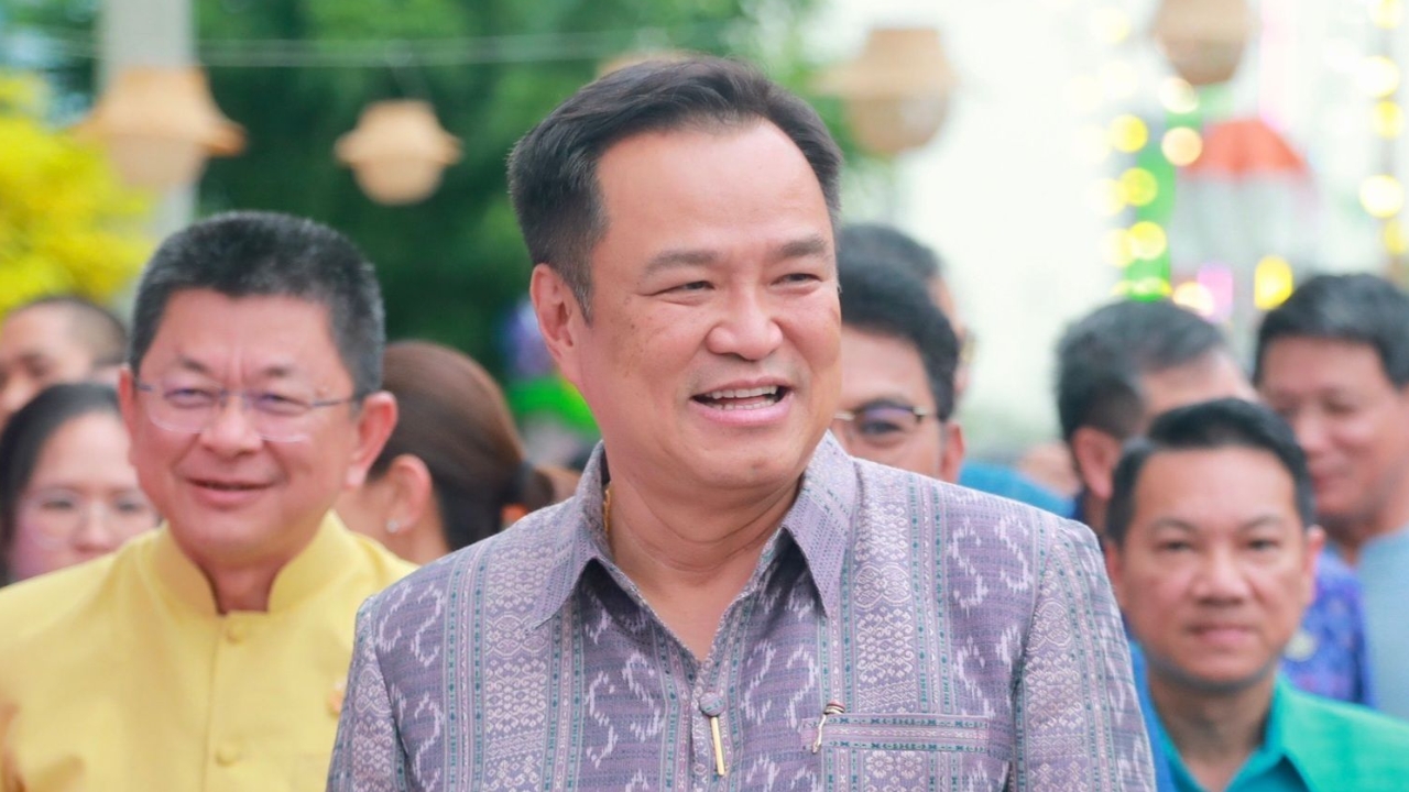 “อนุทิน” สั่งทุกจังหวัดอำนวยความสะดวกประชาชนเดินทางกลับเข้า กทม.