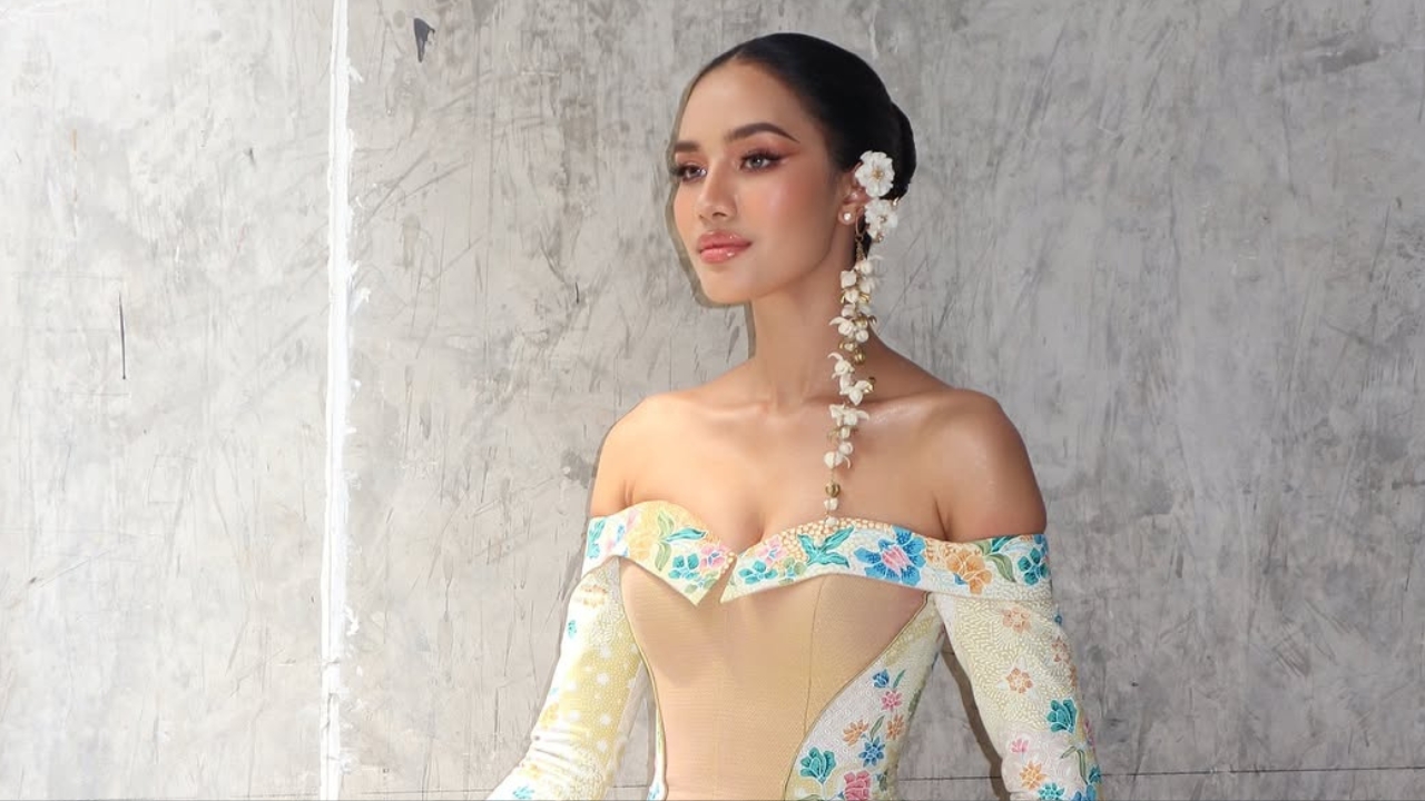 โอปอล สุชาตา พร้อมศิลปินดาราที่มาร่วมสืบสานประเพณีไทยจัดงาน สงกรานต์บ้านฉัน 