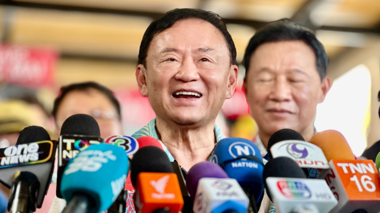 "ทักษิณ" รับคุย "มิน อ่อง หล่าย" เปิดโต๊ะเจรจาชนกลุ่มน้อย เพื่อความสงบในประเทศ