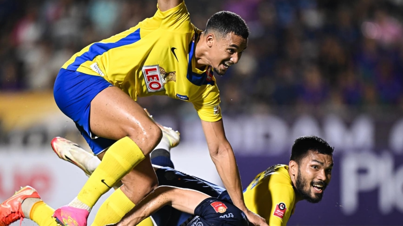 ความสุขของ ‘กองแช่ง’