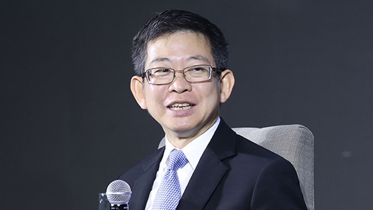 จี้ออกมาตรการพยุงเศรษฐกิจ “กอบศักดิ์” แนะรัฐกู้วิกฤติภายในรับมือภาษีทรัมป์