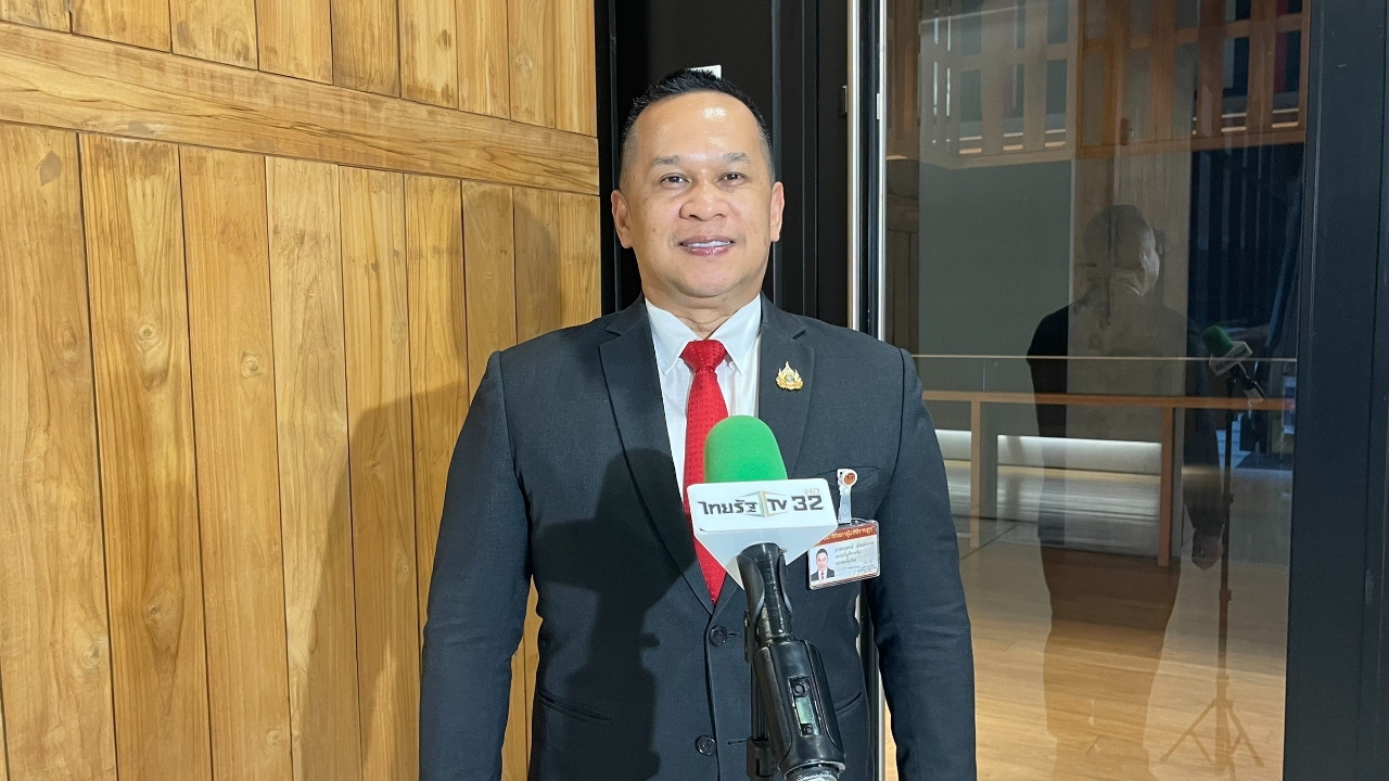 “อนุสรณ์” ซัด “ไฮโซเก๊” คนใน พท. ไม่มีใครรู้จัก กำลังหาต้นทางมาร่วมงานพรรคได้ยังไง