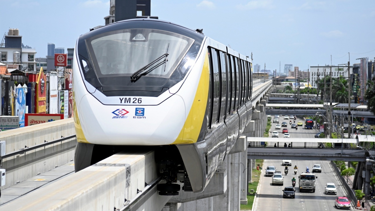 เดินทางฟรี รับสงกรานต์ ผู้สูงอายุ 60 ปีขึ้นไป ขึ้นรถไฟฟ้า BTS-MRT ฟรี 13-15 เม.ย. 68