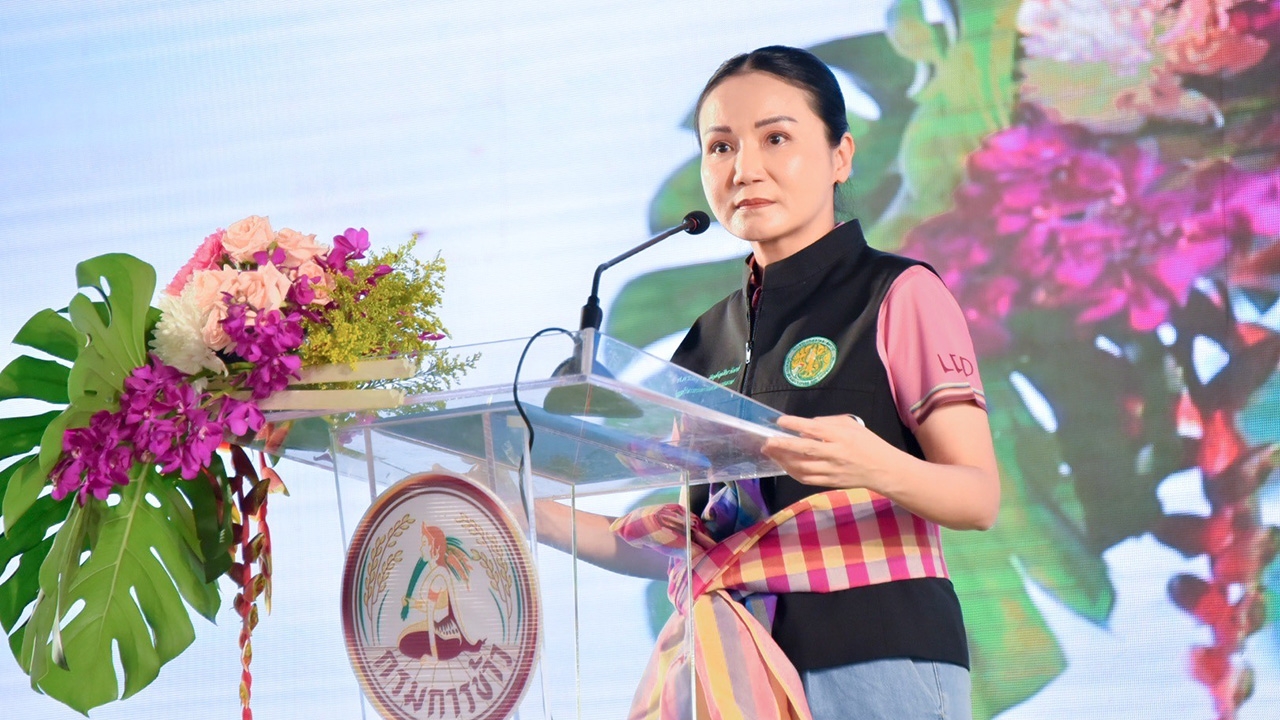 รมว.เกษตรฯ ลงพื้นที่ชัยภูมิ เดินหน้าผลักดันภาคการเกษตรอย่างยั่งยืน