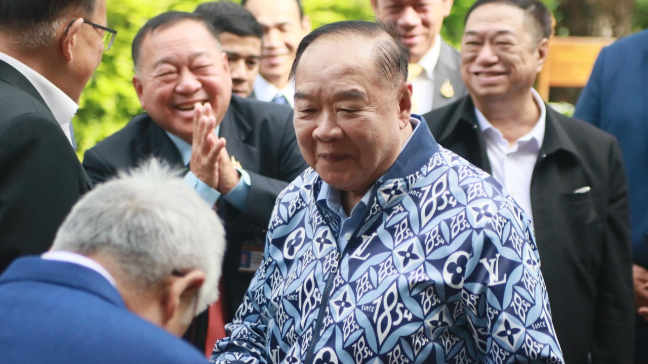 สงกรานต์ 2568 “ลุงป้อม” อวยพรประชาชน มีแต่สิ่งดีเข้ามา สิ่งร้ายขอให้ผ่านไป