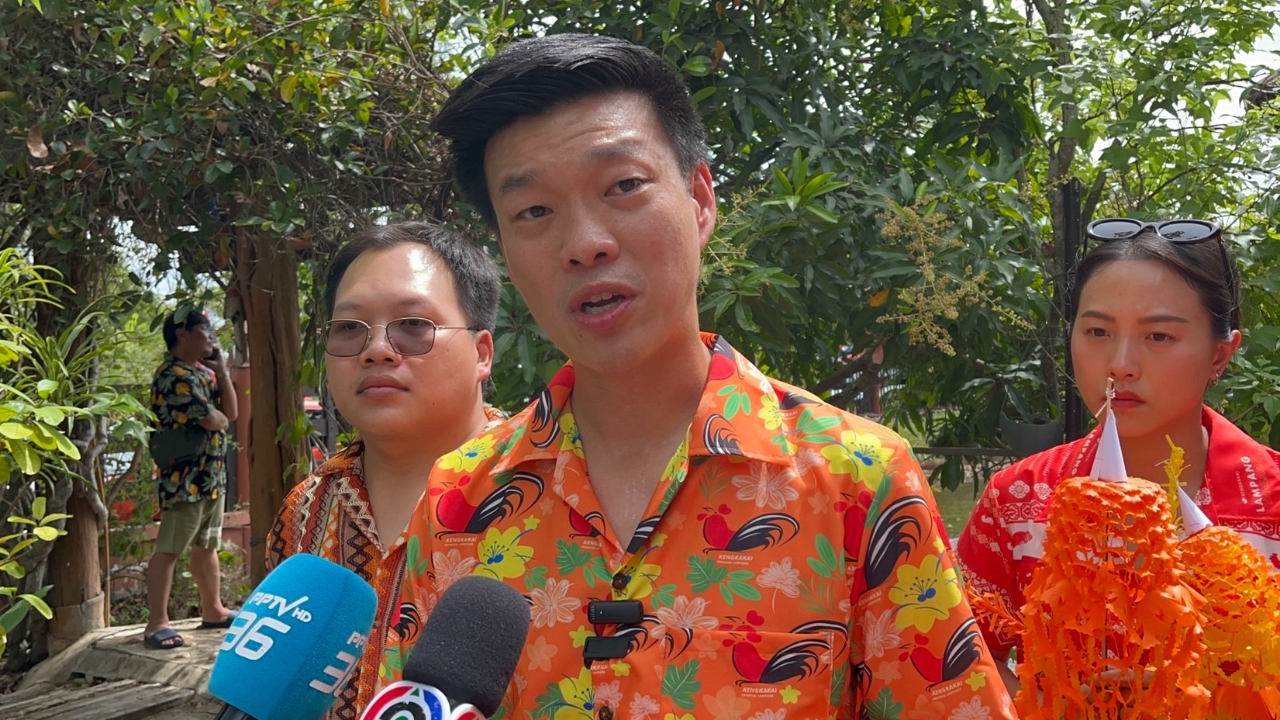 “เท้ง” ปัดขึ้นเหนือวัดพลังพ่อลูกตระกูลชินวัตร ยุบสภาหรือไม่อยู่ที่นายกฯ-เพื่อไทย