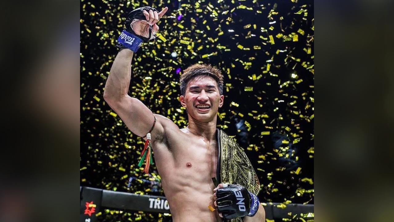 “ตะวันฉาย” เผยชื่อ “นักมวยไทย” ถ้าให้ค่าตัว 100 ล้านบาท ยังไม่ต่อยด้วย (คลิป)