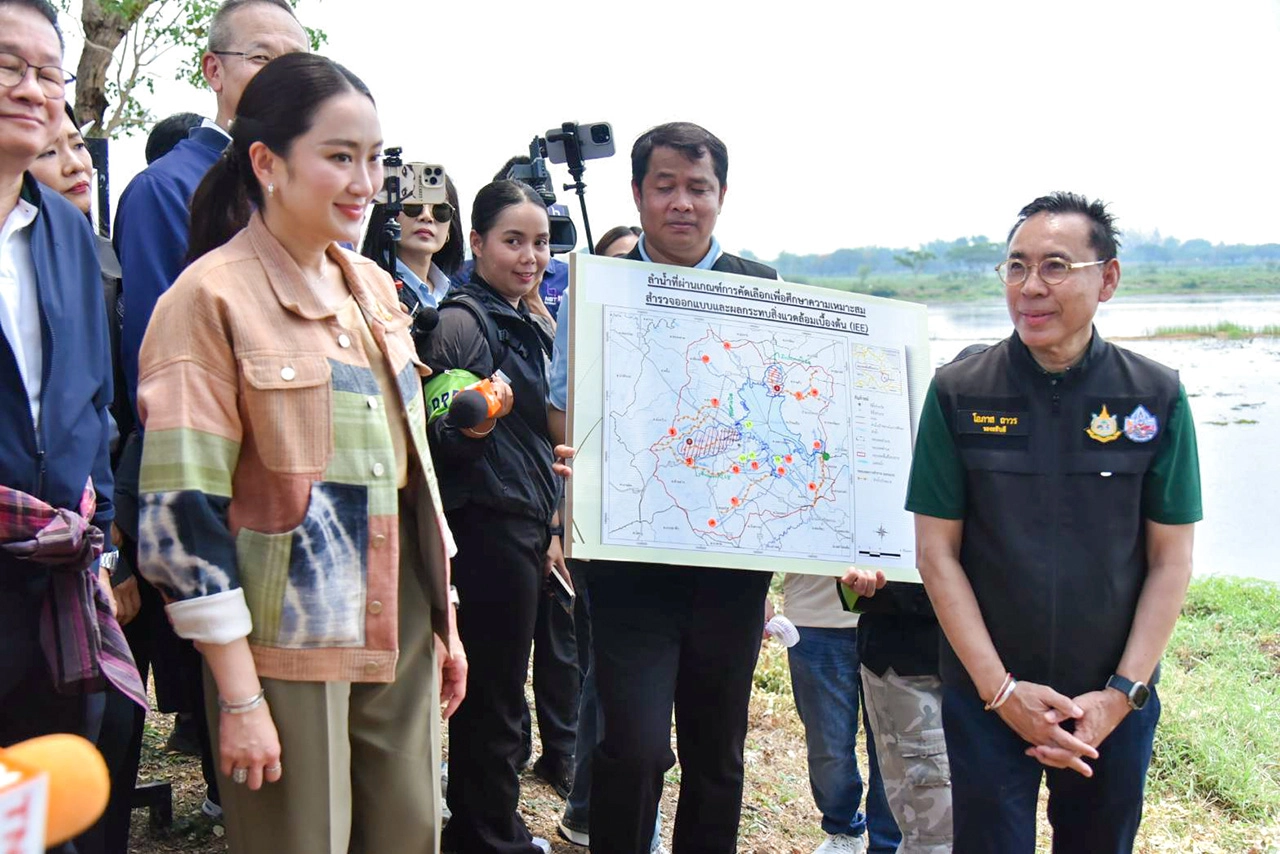 นายกรัฐมนตรีลงพื้นที่ติดตามแผนพัฒนาบึงหนองหาร เดินหน้าฟื้นฟูแหล่งน้ำเสริมความมั่นคงด้านน้ำ