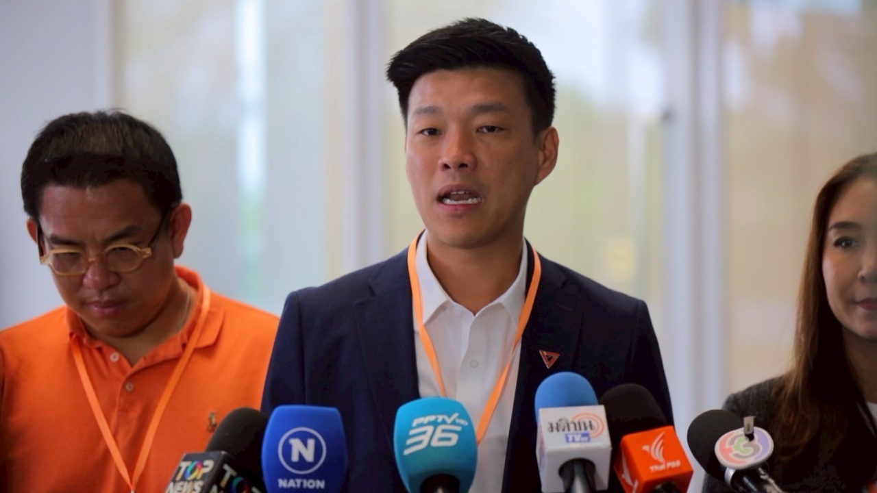 “เท้ง” จี้ รัฐบาลเร่งเจรจาภาษีสหรัฐฯ-“ไหม” คุยคนสนิท “ทรัมป์” ไร้ประโยชน์