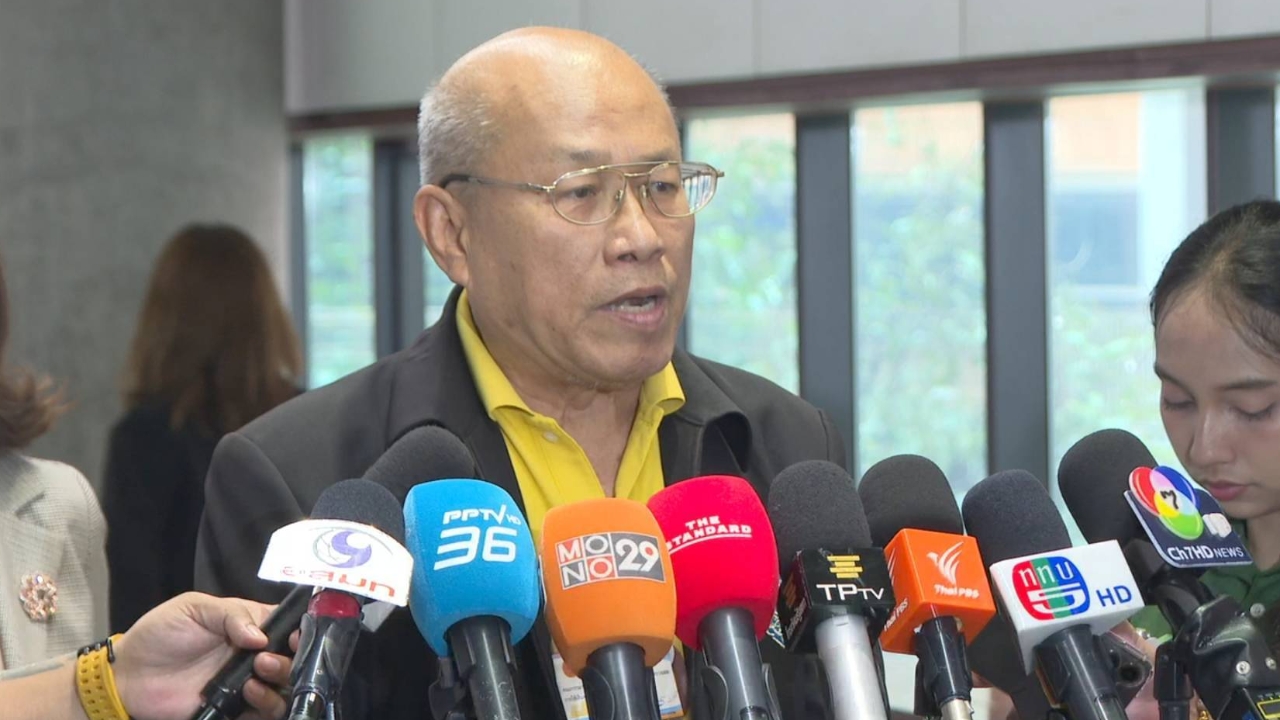 “อดีตผู้ว่า สตง.” ปัดเอี่ยวออกแบบสร้างตึก ร่วมเฟรม “2 คนจีน” ดูไม่ออกว่าเป็นใคร