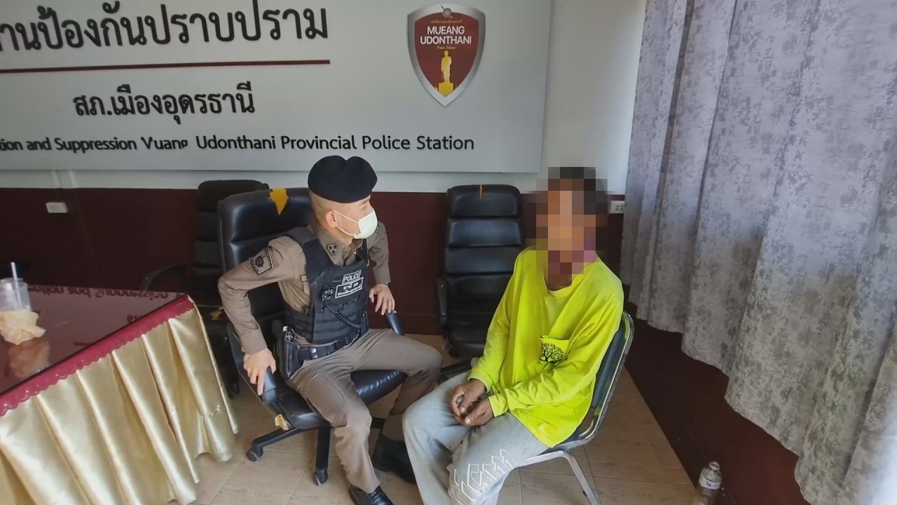 หนุ่มเสพยาขอตำรวจจับเข้าคุก ช้ำใจนกเขาไม่ขัน ทำเมียหนีไปมีผัวใหม่-พากันมาเย้ย