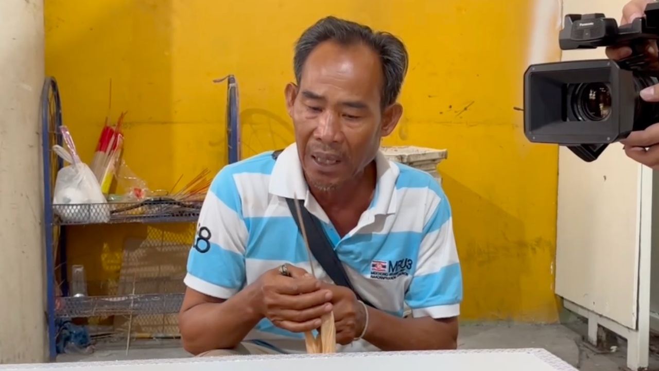 ญาติร่ำไห้ รับศพ "น้องมีนา" กลับบ้าน ผลชันสูตรยืนยัน ปอดไม่ได้หาย