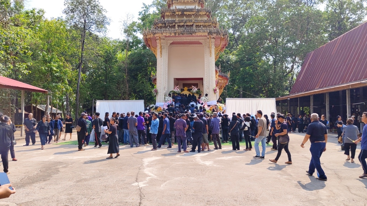 เผาแล้ว "แม่ลูกอ่อน" เหยื่อผัวหึงโหด พ่อเชื่อมีเจตนาฆ่า วอน ตร.ให้ความเป็นธรรม