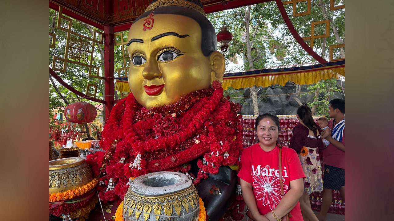 สาวได้โชคหลักล้าน นำของแก้บน "กุมารเจ้าสัวเฮง" ไม่ลืมขอเลขเด็ดงวดนี้ 2/5/68