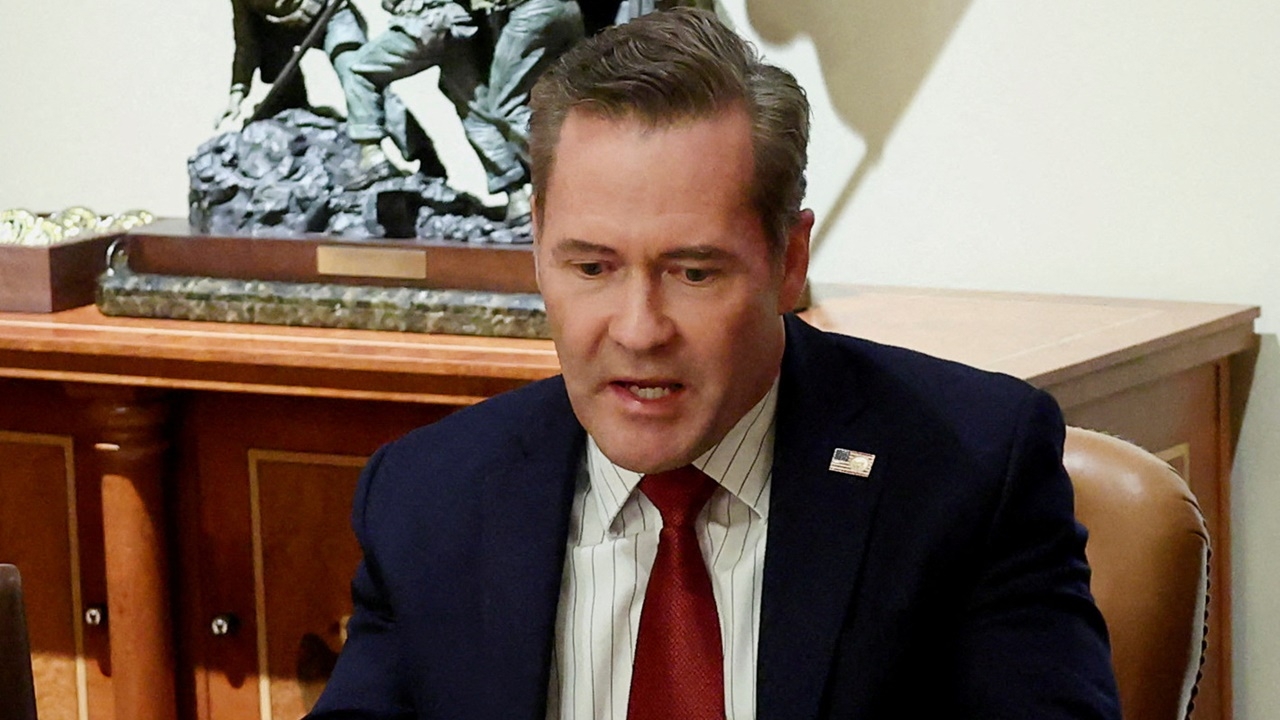 ลือหึ่ง ไมค์ วอลซ์ ที่ปรึกษาความมั่นคงทรัมป์ เตรียมลาออกเซ่นปมแชตหลุด