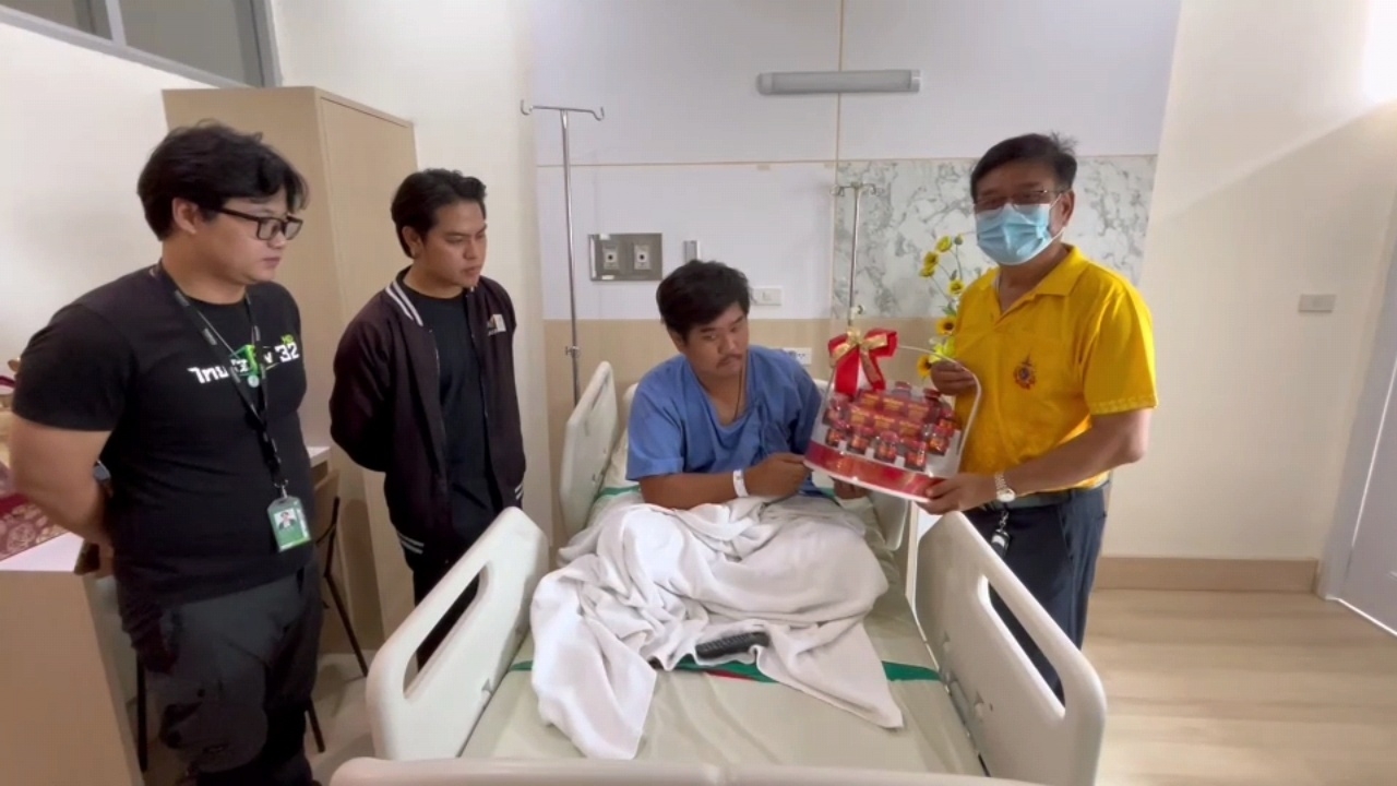 "ผอ.โรงพยาบาล" เข้าเยี่ยมคนเจ็บ ยอมรับเมา-ยื่นใบลาออกแล้ว ด้าน ตร.แจ้ง 3 ข้อหา