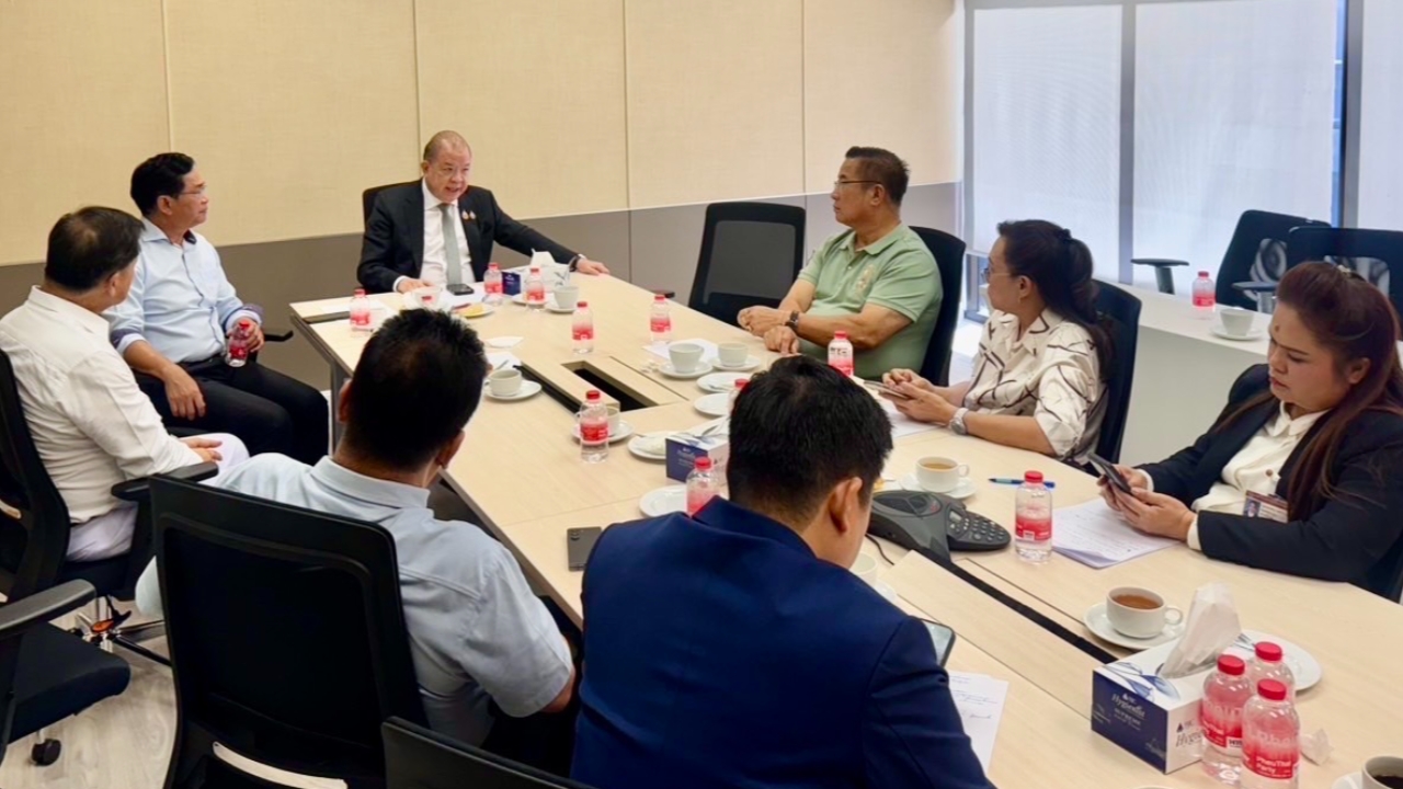 “พิชัย” รมว.พาณิชย์ เปิดวงหารือ สส.เพื่อไทย รับฟัง-แก้ปัญหาราคาสินค้าเกษตร