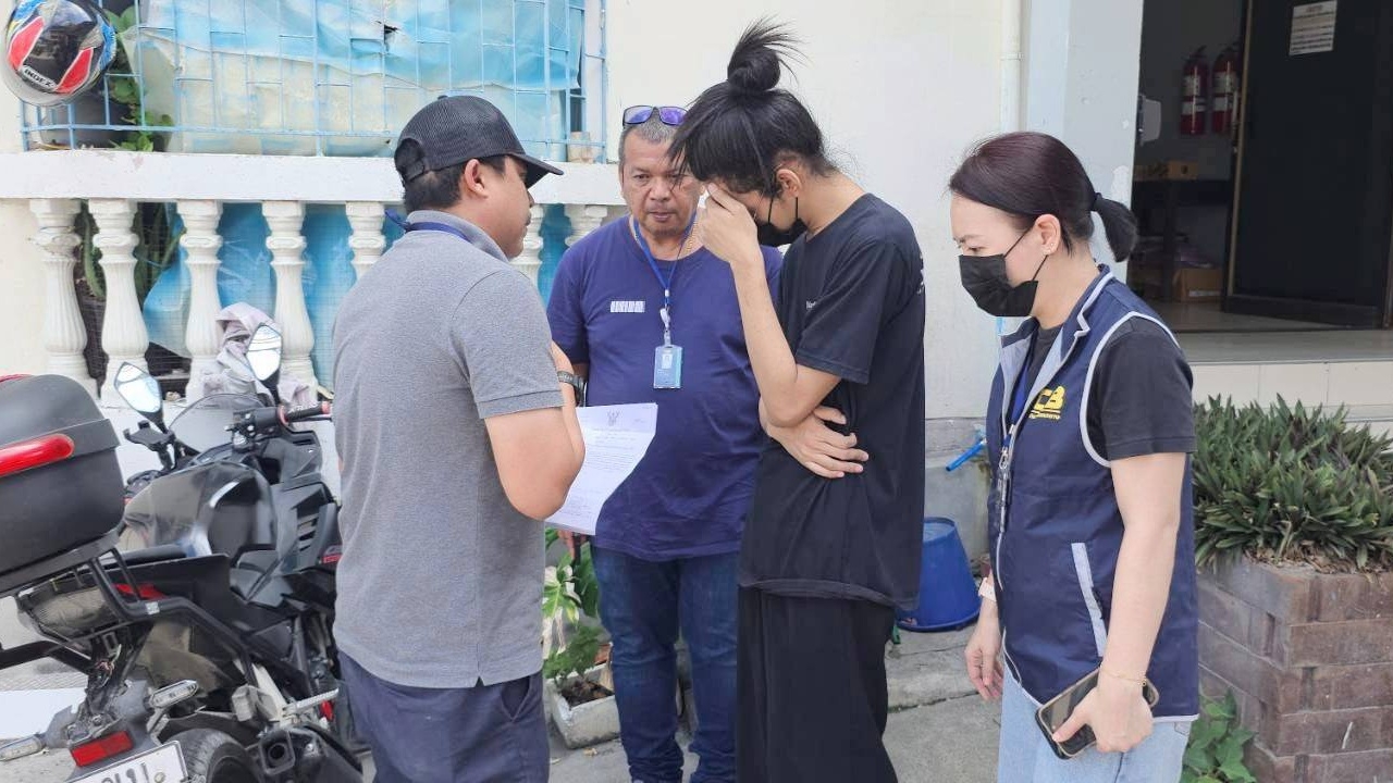 รวบสาวสอง ลวงเด็กหนุ่มวัย 15 ถ่ายคลิปโป๊ ทำคอนเทนต์กินตับ ล่อลูกค้าเข้ากลุ่มลับ