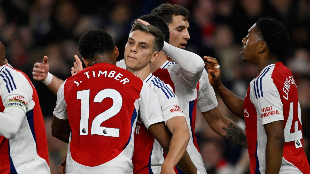 ส่อวืดแชมป์ "ทรอสซาร์" ระบายสาเหตุ "อาร์เซนอล" แค่เจ๊า "พาเลซ" ทำลิเวอร์พูลจ่อชูถ้วย