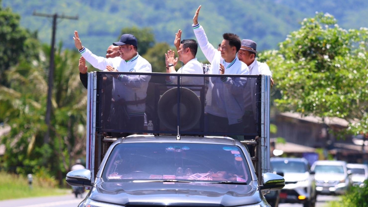 “ธรรมนัส” ควงผู้สมัครลุยหาเสียงเลือกตั้งซ่อม สส. นครศรีธรรมราช เจ้าตัวมั่นใจเกินร้อย