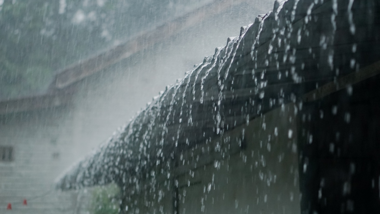 เตือน "พายุฤดูร้อน" ฉบับ 2 เช็กจังหวัดเตรียมรับมือฝนฟ้าคะนอง 26 เม.ย. -1 พ.ค.
