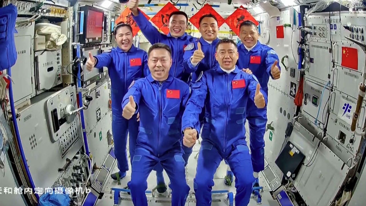 จีนประสบความสำเร็จส่งยานเสินโจว-20 ทะยานถึงสถานีอวกาศเรียบร้อย