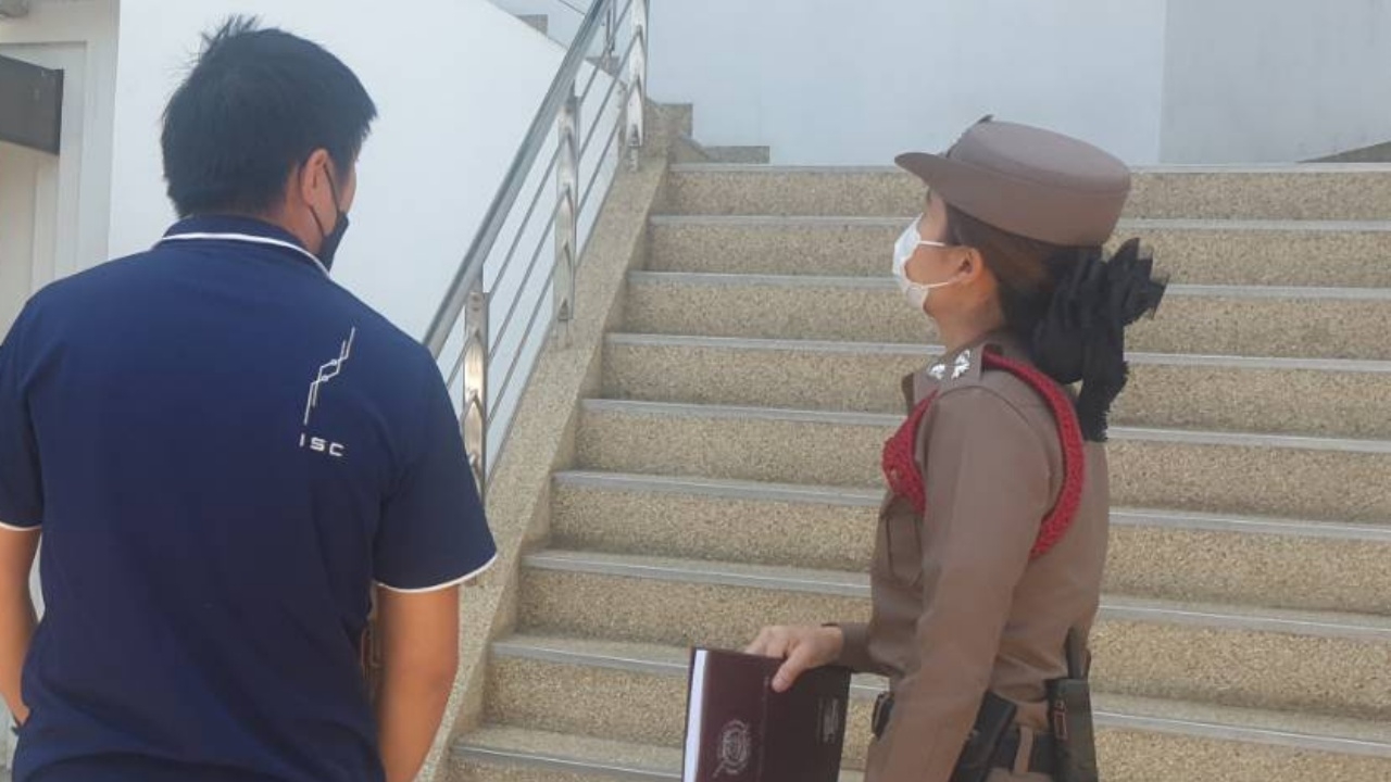 โจรบุกเดี่ยว ใช้มีดจี้ชิงเงินธนาคารกลางเมืองเชียงใหม่ ได้ไป 4 หมื่นบาท