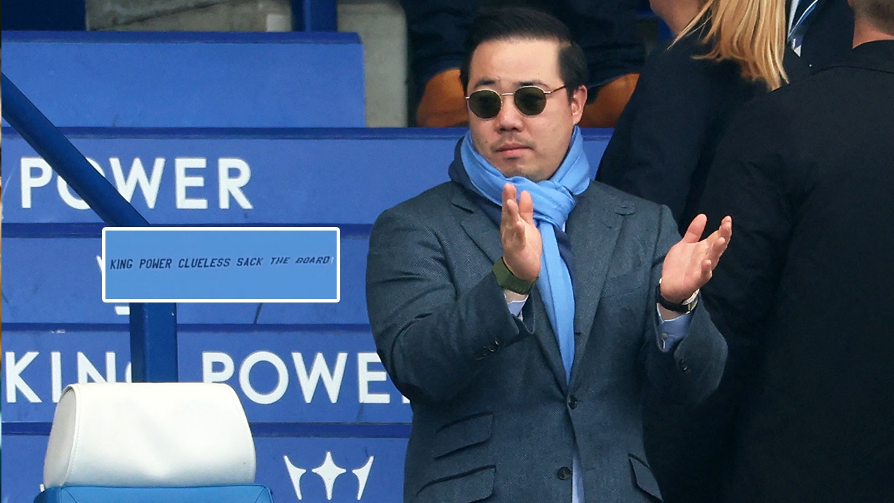 “แฟนบอลเลสเตอร์” ขึ้นป้ายไม่พอใจ “1 บอร์ดบริหาร” เกมแพ้ “ลิเวอร์พูล” ตกชั้นแล้ว