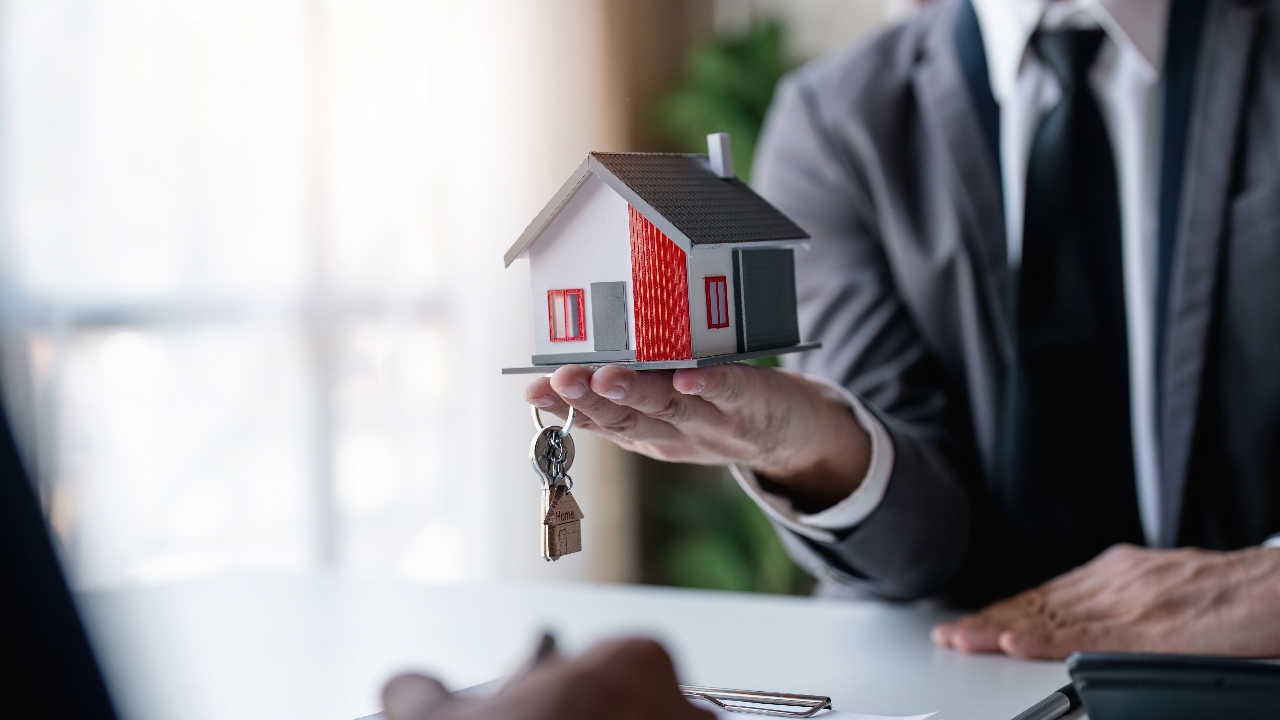 ฤกษ์ขึ้นบ้านใหม่ พฤษภาคม 2568 เสริมดวงปัง อยู่แล้วดี ร่มเย็นเป็นสุข