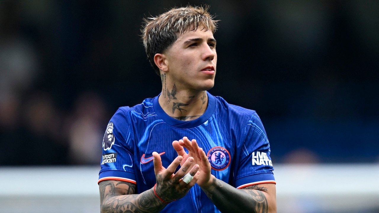 เงินถึงก็เอาไป เผยค่าตัว "เอ็นโซ" ที่ "เชลซี" ตั้งไว้ หลัง "มาดริด" จ้องกระชากตัวร่วมทัพ