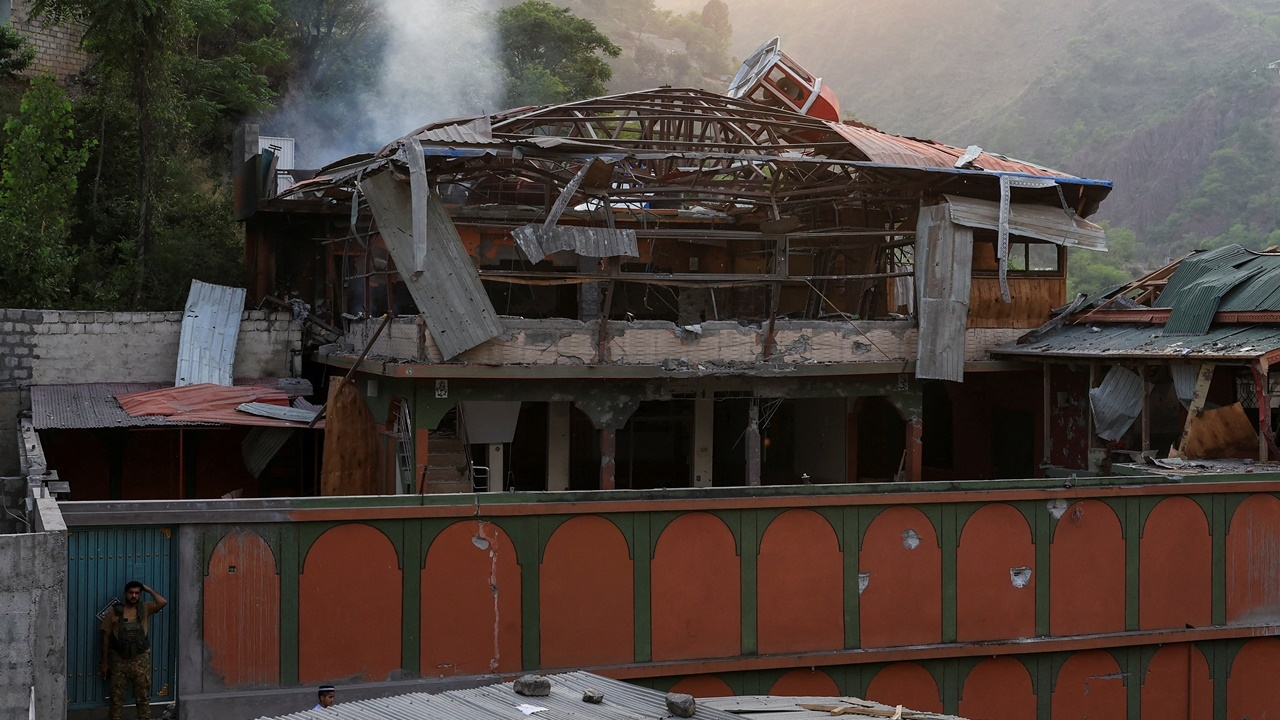 ระอุ ปากีสถานอ้างสอยโดรนอินเดีย 25 ลำ อินเดียโวถล่มระบบป้องกัน