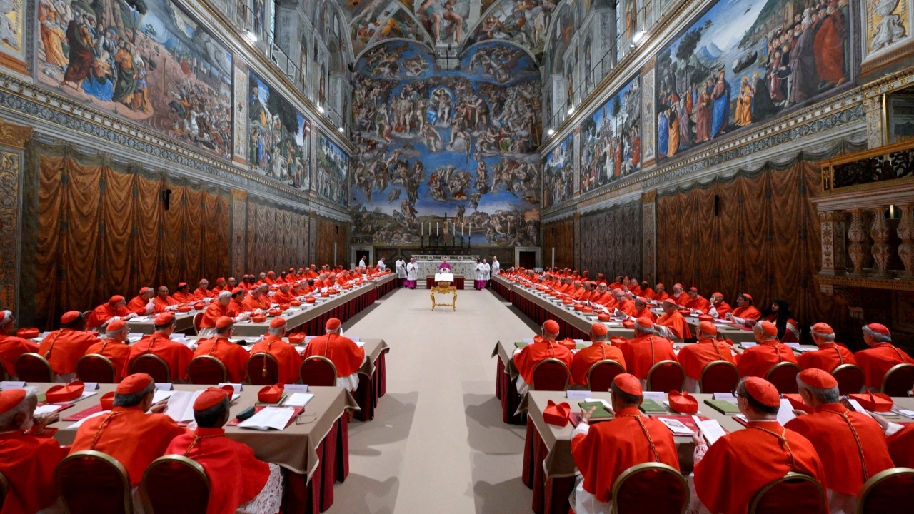 ย้อนดูการเลือกพระสันตะปาปาองค์ใหม่ ในอดีตใช้เวลากี่วัน