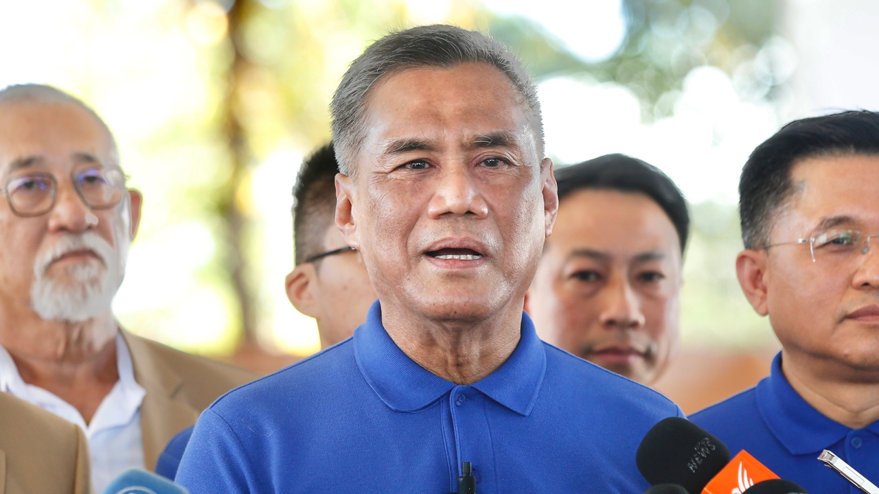 ประธาน กกต.ปัดข่าว ฟัน 60 สว. แจ้งข้อหาคดีฮั้ว เผยไต่สวนอยู่ขั้นตอนแรก