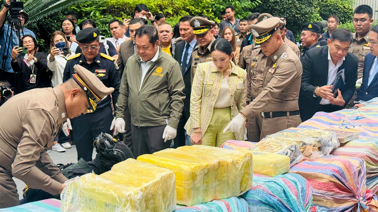 จับยาบ้า 8.7 ล้านเม็ด ไอซ์มหึมา 720 กิโล รวบคนเฝ้า-กระจายของคารังพัก