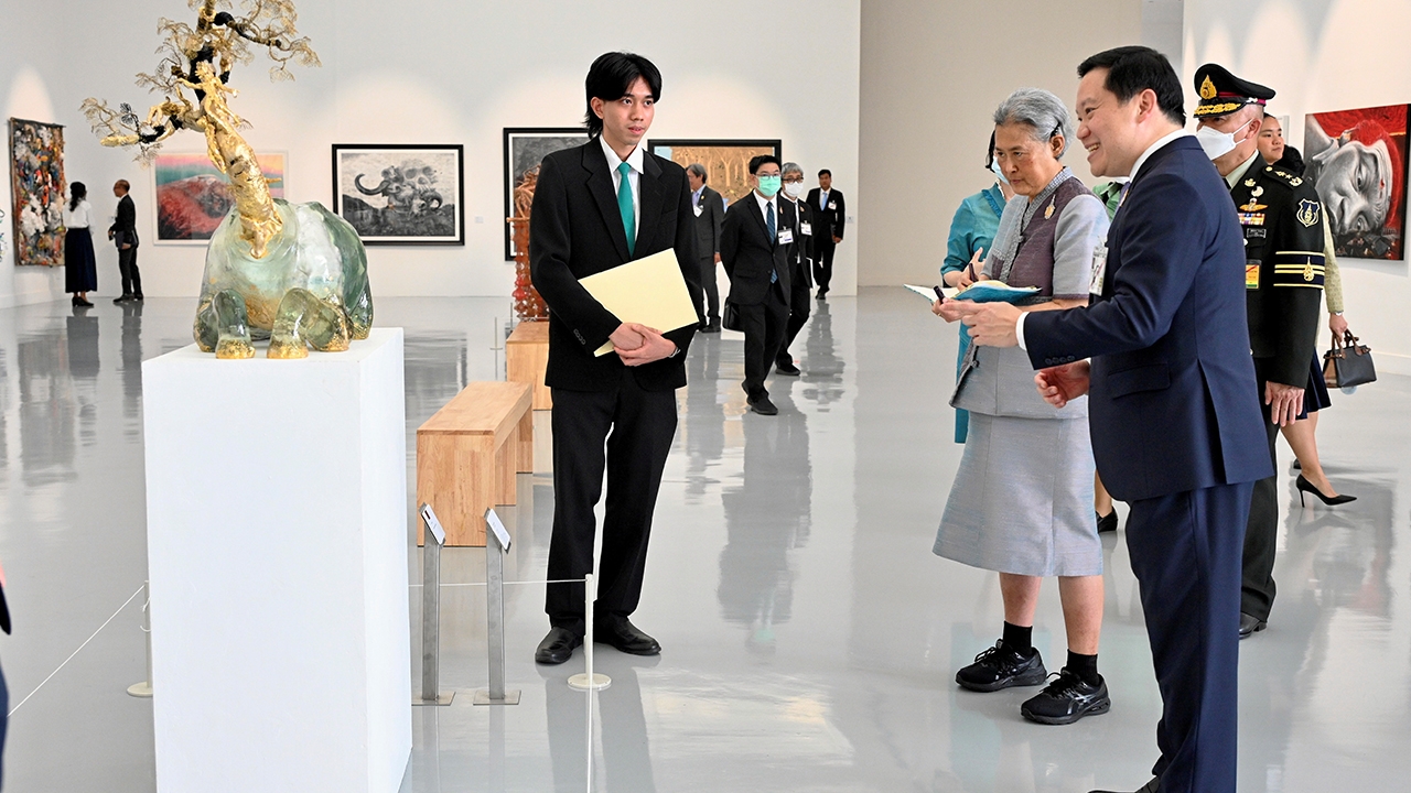 นิทรรศการ “ศิลปกรรมช้างเผือก ครั้งที่ 14” เฟ้นหาศิลปินไทยรุ่นใหม่เข้าใจงานศิลปะร่วมสมัย