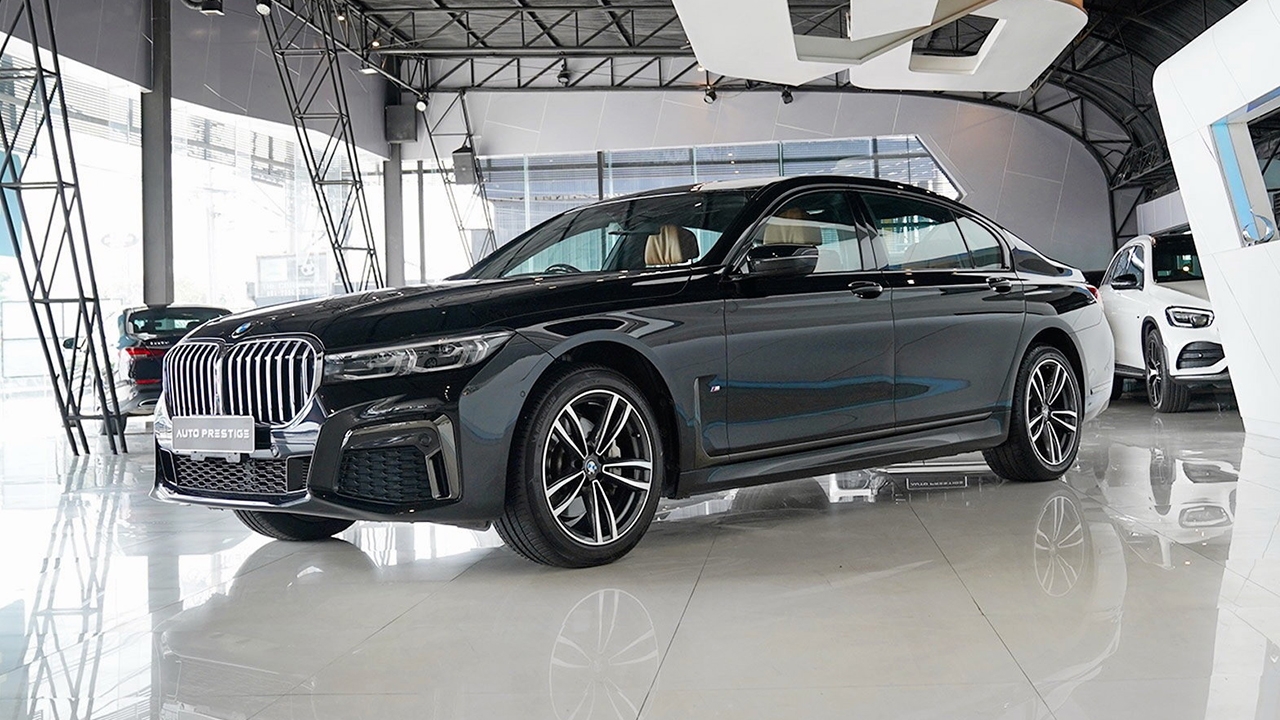 Benz NK รุกเข้ม ตลาดรถหรูมือสองเดือด MEGA SALE ลดจัดหนักแห่งปีสูงสุด 5 แสนบาท