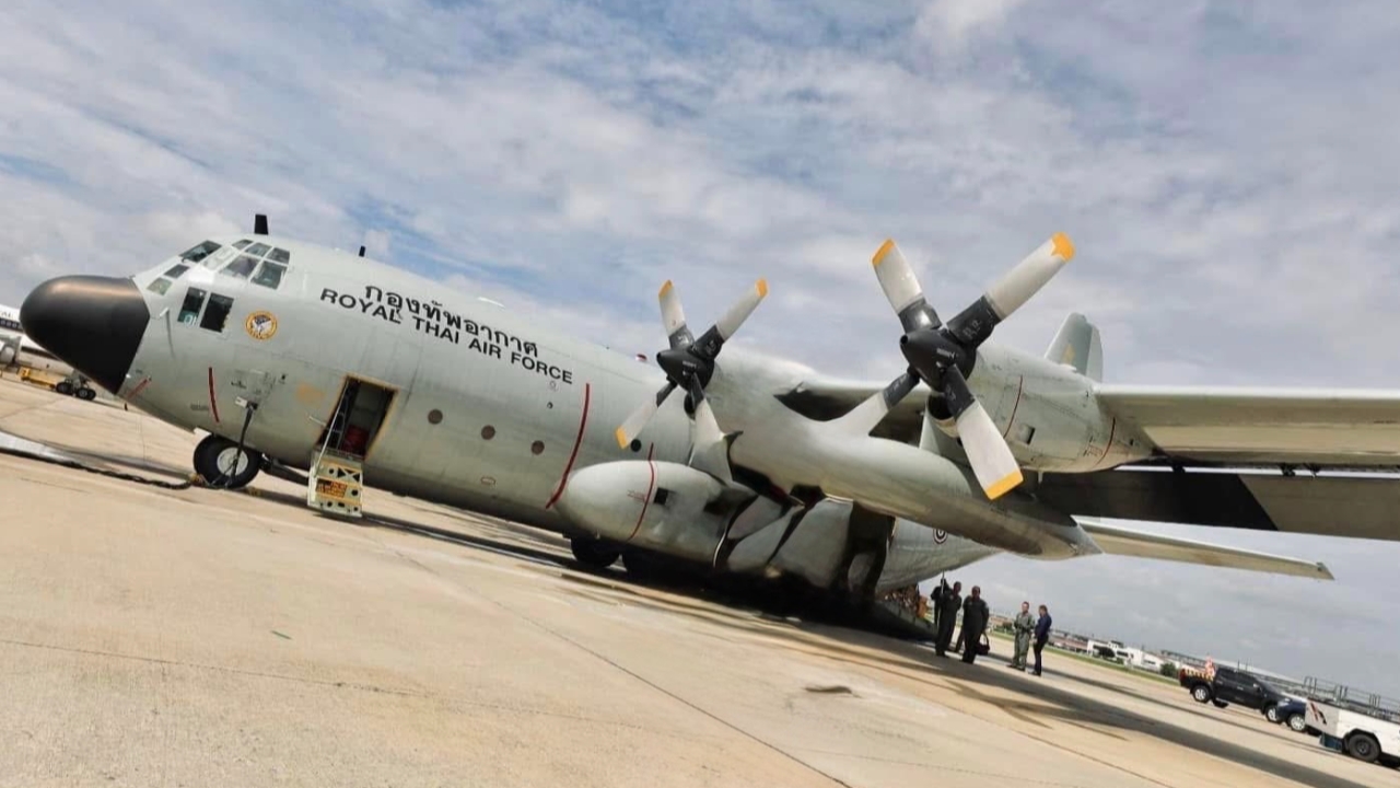 ด่วน เครื่องบิน C-130 กองทัพอากาศ ไถลออกนอกลานจอดเกาะสมุย สุราษฎร์ธานี