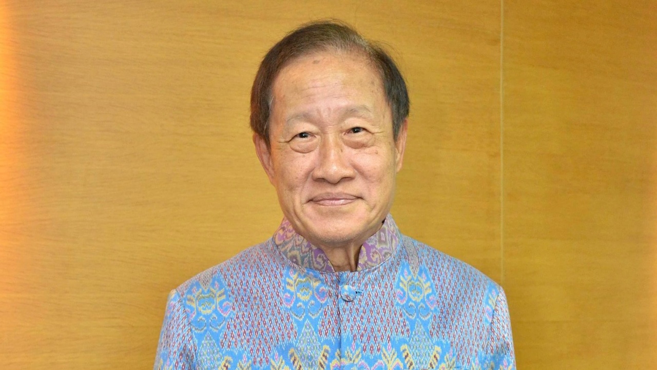 ศาลให้ประกัน "เจ้าสัวประยุทธ-ลูกสาว" ห้ามเดินทางออกนอกประเทศ 