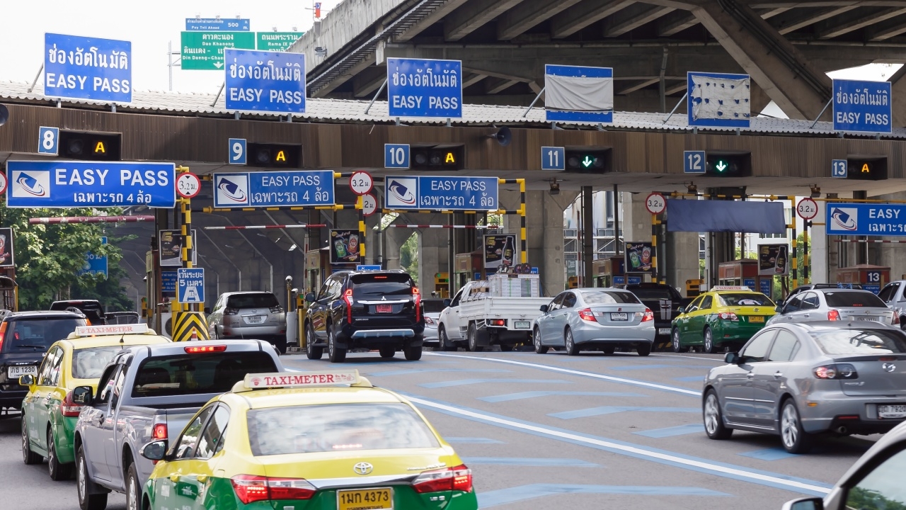 ทางด่วนฟรี "วันฉัตรมงคล" 4 พฤษภาคม 2568 ยกเว้นค่าผ่านทางพิเศษ 3 สายทาง 61 ด่าน
