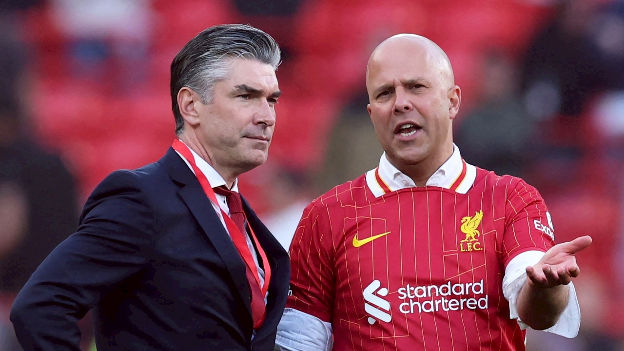 เดินหน้าเต็มที่ "สล็อต" เปิดใจ "ลิเวอร์พูล" เสริมทัพไม่อั้น เชื่อมีปัจจัยสำคัญที่จะดูดแข้งดังเพียบ