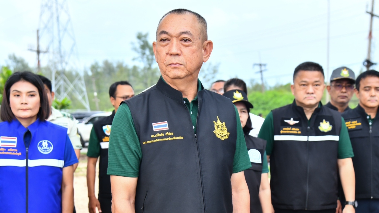 “เฉลิมชัย” เผย เป็นสัญญาณที่ดี พะยูน 25 ตัว โผล่เกาะลิบง ขอช่วยกันอนุรักษ์ต่อ