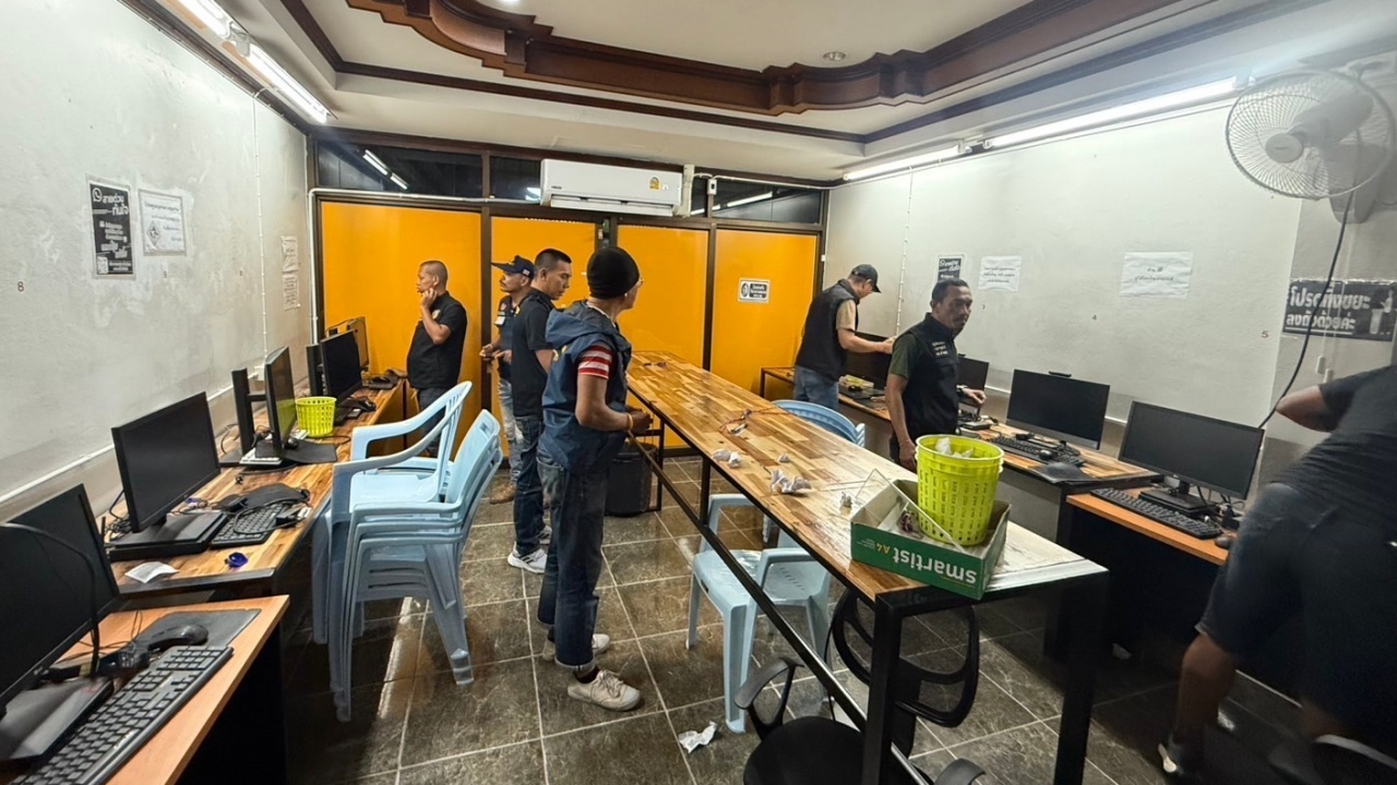 บุกจับโต๊ะพนันบอล กลางเมืองสุราษฎร์ มอมเมาเยาวชน ผู้ว่าฯ ขออัยการ ดำเนินคดีเด็ดขาด