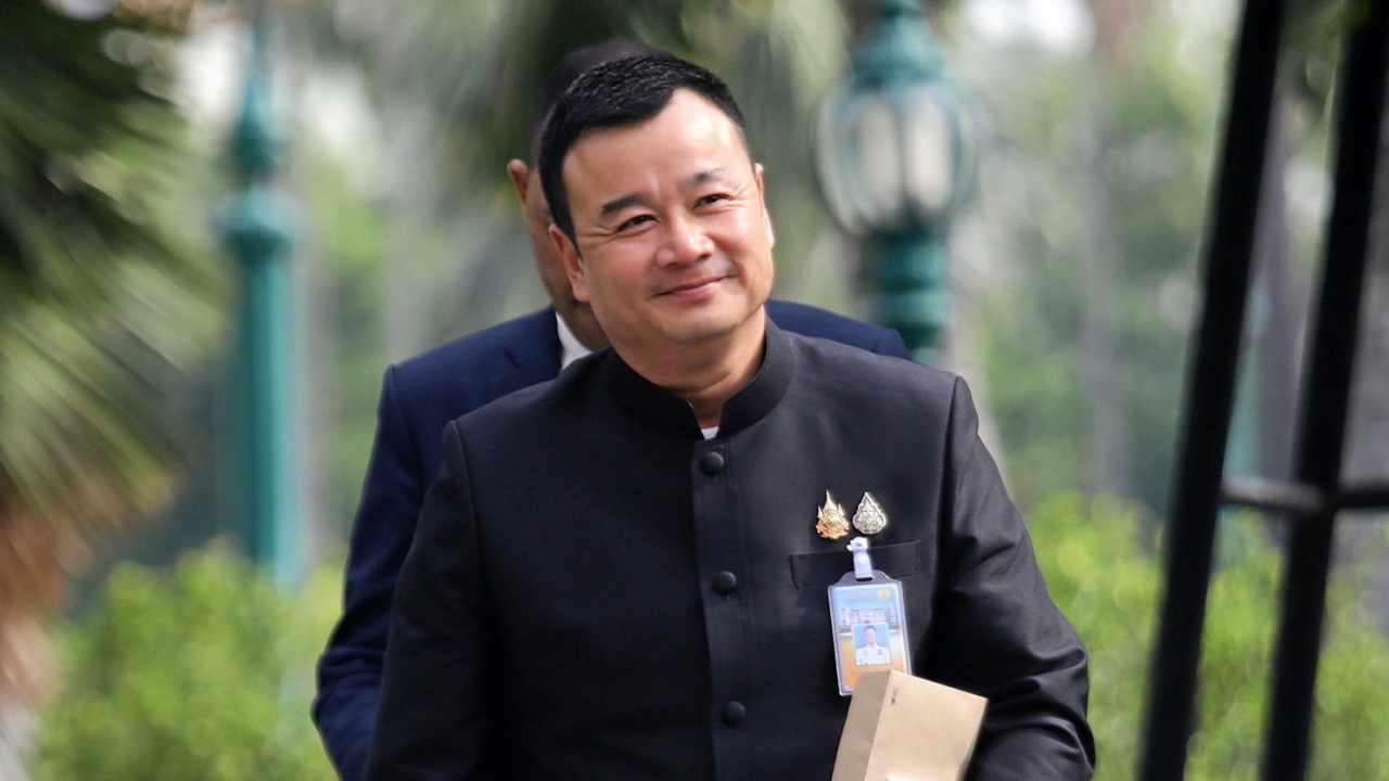 เพื่อไทยปลุกพลังประชารัฐตื่น โต้ชวนกลับเข้าร่วมรัฐบาล อย่าสร้างราคาให้ตัวเอง