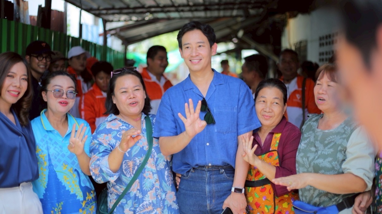 “พิธา” หาเสียงช่วยผู้สมัครเทศมนตรีขอนแก่น ฟุ้งอีก 9 ปี จะกลับมาเป็นนายกฯ ที่ดีที่สุด