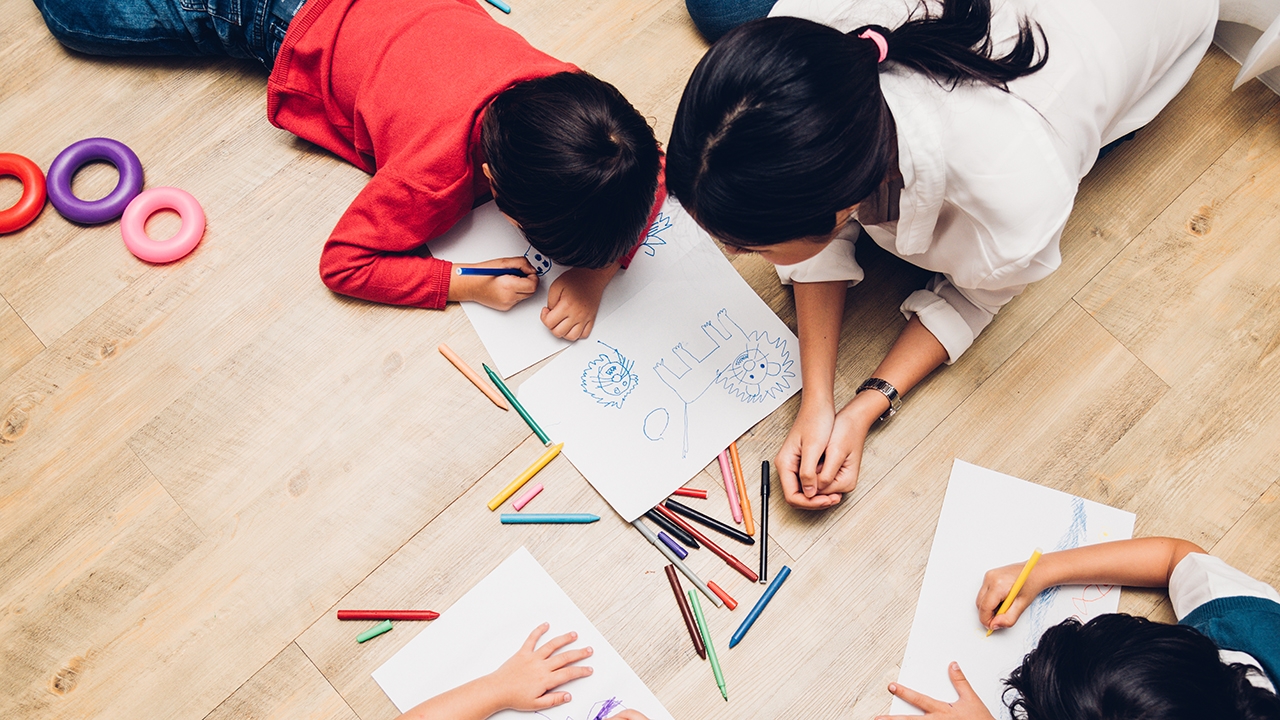 ครูเด็กเล็กเฮ! ได้ปรับเงินเดือน เพิ่มขึ้นเป็นขั้นบันได พร้อมขยับค่าประสบการณ์ 6%