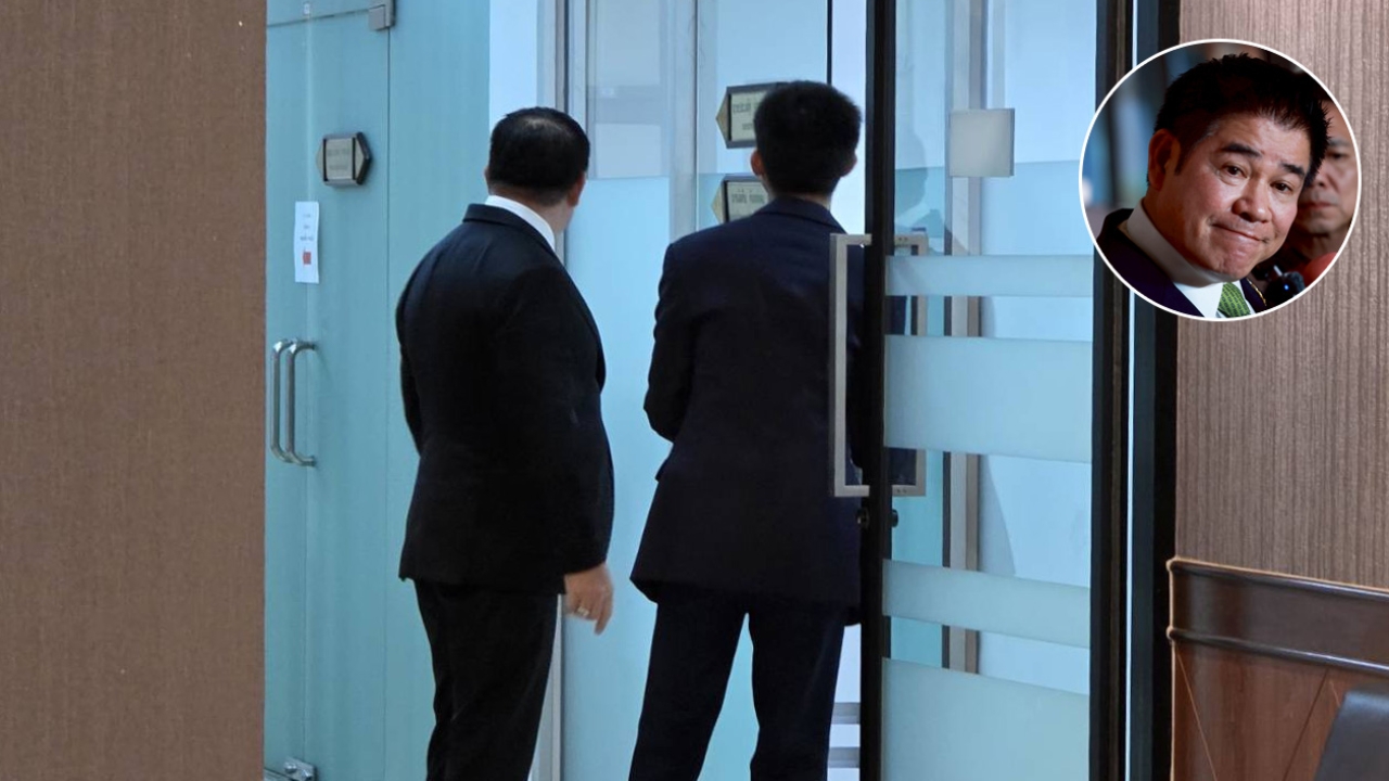 “ธรรมนัส” เข้าทำเนียบฯ ขึ้นตึกที่ทำงานรองนายกฯ บอกแค่แวะมากินกาแฟ