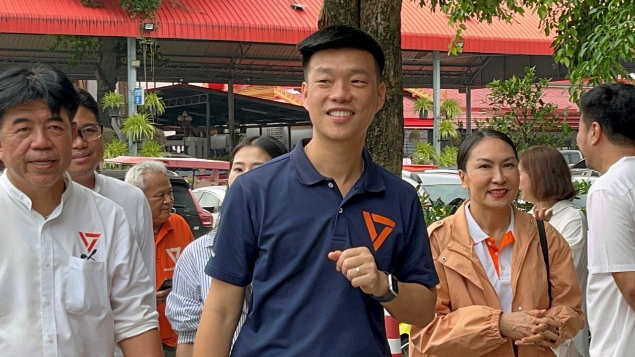 เท้ง-บุกรังงูเห่าชลบุรี ปัดพรรคประชาชนช่วงขาลง! รับบกพร่องคัดคนมาลงสมัคร