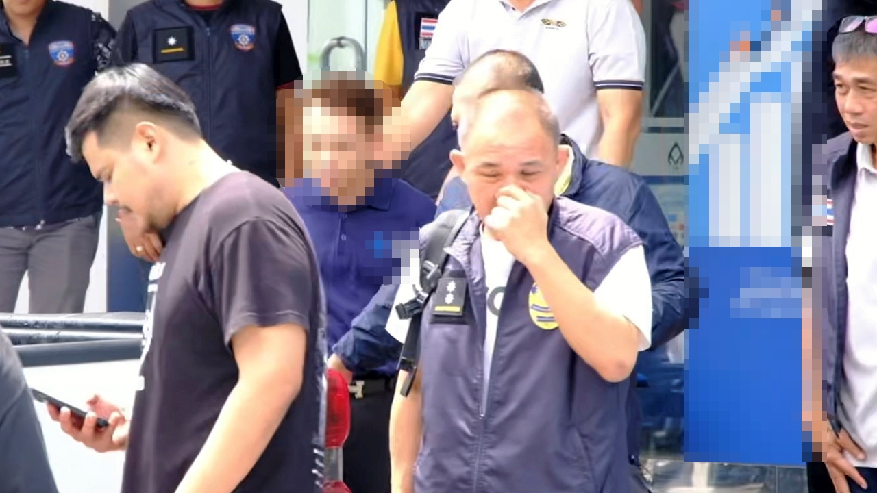 เค้นสอบผู้จัดการแบงก์ พร้อม 2 พนักงาน เปิด 100 บัญชีม้า โยงแก๊งคอลเซ็นเตอร์