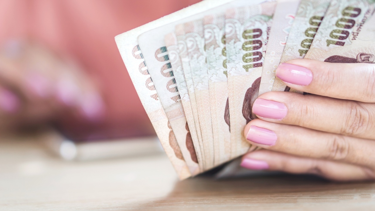 ชะลอแจกเงินดิจิทัล 10,000 เฟส 3 ไม่มีกำหนด ปัดเงินไม่พอ